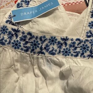 Embroidered Tassel Top White and Blue Size X-Small
Draper James. New white tags